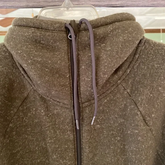 AVIA olive zip up - Picture 3 of 4